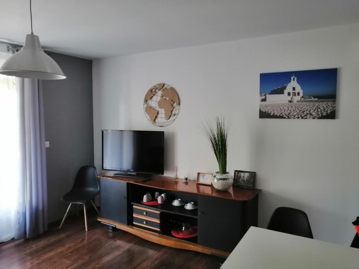 La Maison De 6Fran Appartement 1 Calme Et Spacieux Ambiance Familiale Valros Exterior foto